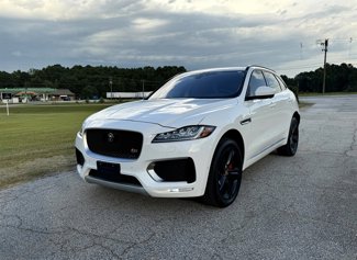Used 2019 Jaguar F-PACE S image 1