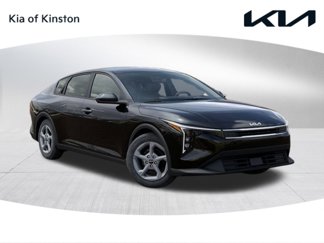 New 2025 Kia K4 LXS image 1