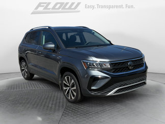 Certified 2024 Volkswagen Taos SE image 1