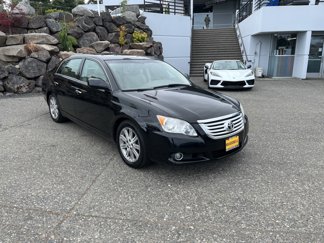 Used 2010 Toyota Avalon Limited image 1