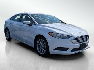 Used 2017 Ford Fusion SE w/ Fusion SE Technology Package image 1
