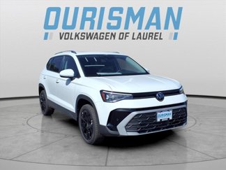 New 2025 Volkswagen Taos SE image 1