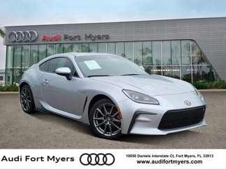 Used 2022 Toyota GR86 image 1