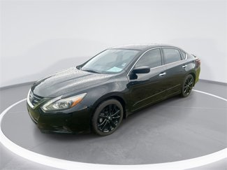 Used 2017 Nissan Altima 2.5 SR w/ Midnight Edition Package image 1