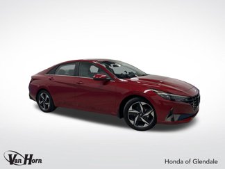 Used 2022 Hyundai Elantra Limited image 1