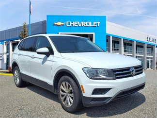 Used 2018 Volkswagen Tiguan S image 1