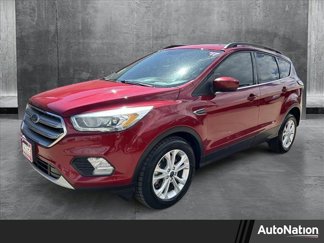 Used 2017 Ford Escape SE w/ Equipment Group 201A image 1