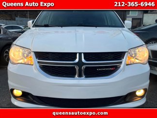 Used 2019 Dodge Grand Caravan SXT image 1