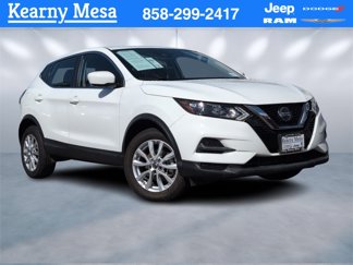 Used 2021 Nissan Rogue Sport S image 1