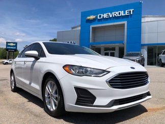 Used 2020 Ford Fusion SE image 1