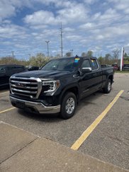 Used 2021 GMC Sierra 1500 SLE image 1