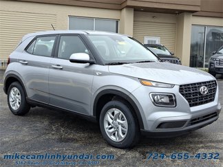 New 2025 Hyundai Venue SE image 1