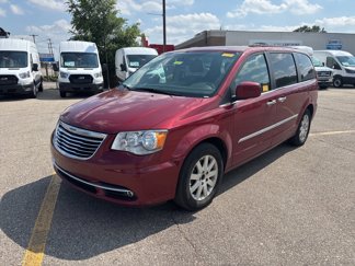 Used 2016 Chrysler Town & Country Touring w/ Driver Convenience Group image 1