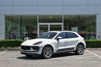 Certified 2024 Porsche Macan image 1
