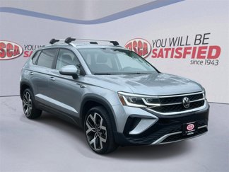 Used 2022 Volkswagen Taos SEL image 1