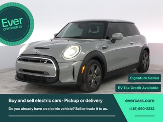 Used 2022 MINI Cooper SE image 1