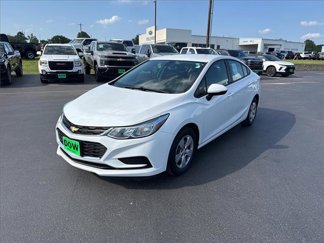 Used 2018 Chevrolet Cruze LS image 1