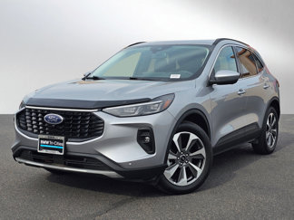 Used 2024 Ford Escape Platinum image 1