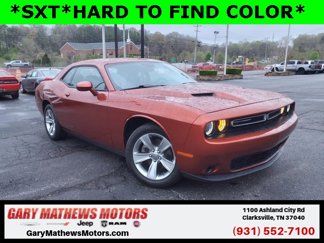 Used 2022 Dodge Challenger SXT image 1