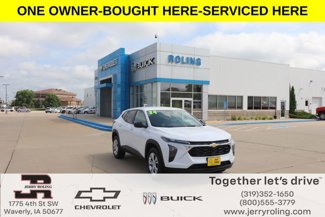 Used 2024 Chevrolet Trax LS image 1