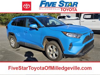 Used 2020 Toyota RAV4 XLE w/ Convenience Package video 1