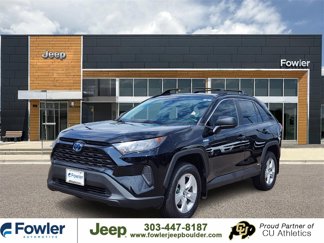 Used 2020 Toyota RAV4 LE image 1