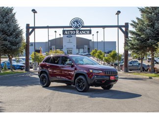 Used 2019 Jeep Cherokee Trailhawk image 1
