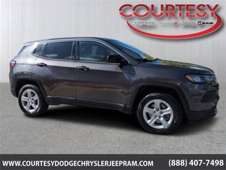 Used 2024 Jeep Compass Sport image 1