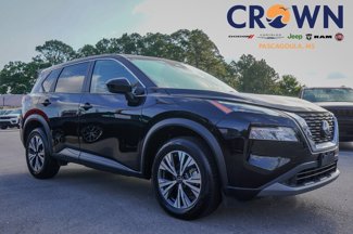 Used 2023 Nissan Rogue SV image 1