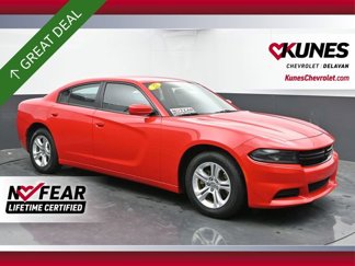 Used 2022 Dodge Charger SXT image 1