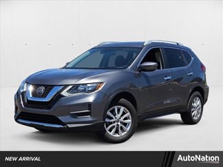 Used 2019 Nissan Rogue SV image 1