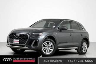 Used 2022 Audi Q5 2.0T Premium w/ Convenience Package image 1