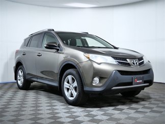 Used 2013 Toyota RAV4 XLE image 1