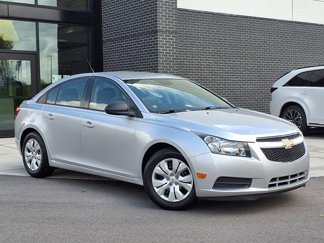 Used 2014 Chevrolet Cruze LS image 1