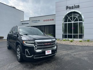Used 2023 GMC Acadia SLT image 1