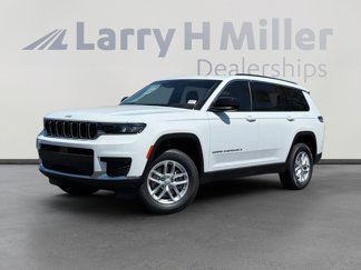 New 2025 Jeep Grand Cherokee L Laredo image 1