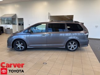 Used 2014 Toyota Sienna SE image 1
