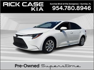 Used 2021 Toyota Corolla LE image 1