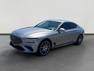 Used 2025 Genesis G70 2.5T image 1