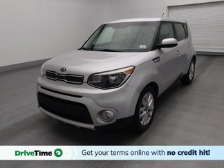Used 2017 Kia Soul + image 1