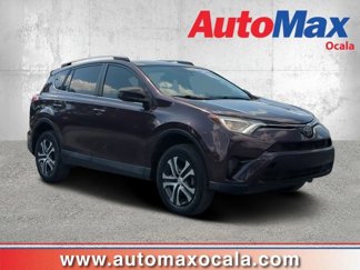Used 2018 Toyota RAV4 LE image 1