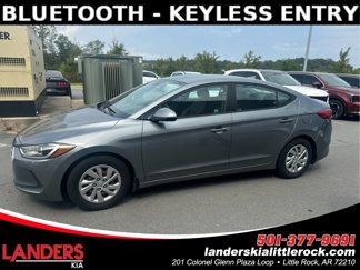Used 2017 Hyundai Elantra SE video 1