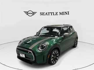 Used 2024 MINI Cooper SE image 1