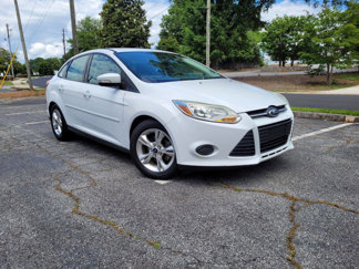 Used 2014 Ford Focus SE image 1