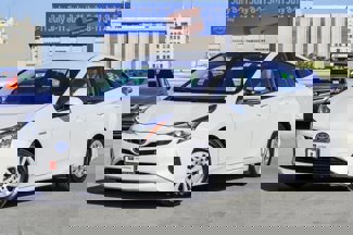 Used 2018 Toyota Prius Two image 1