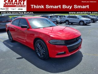 Used 2019 Dodge Charger SXT w/ Blacktop Package image 1