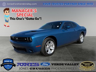 Used 2023 Dodge Challenger SXT image 1