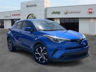 Used 2019 Toyota C-HR LE image 1