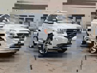 Used 2015 Volvo XC60 T5 Platinum image 1