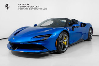 Used 2022 Ferrari SF90 Spider image 1